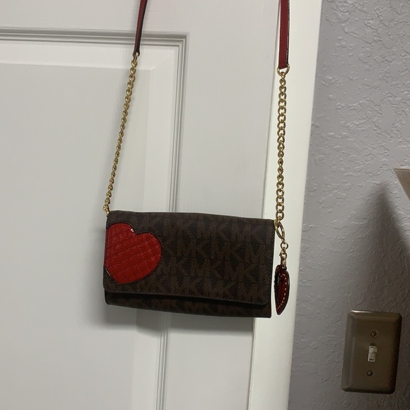 Michael Kors wallet on a chain - Picture 3 of 8